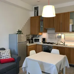  Apartment Cadillac